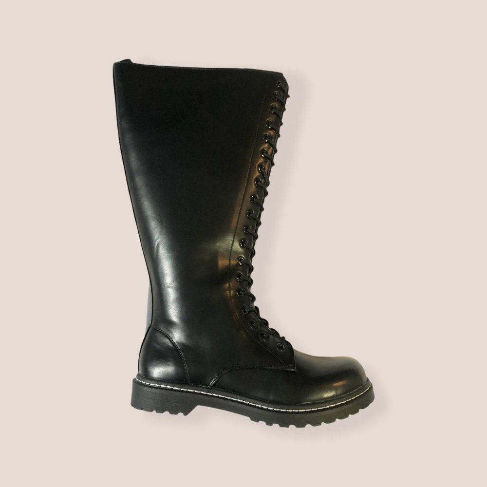 New Torrid Knee High Combat Boots Lace Up 12WW